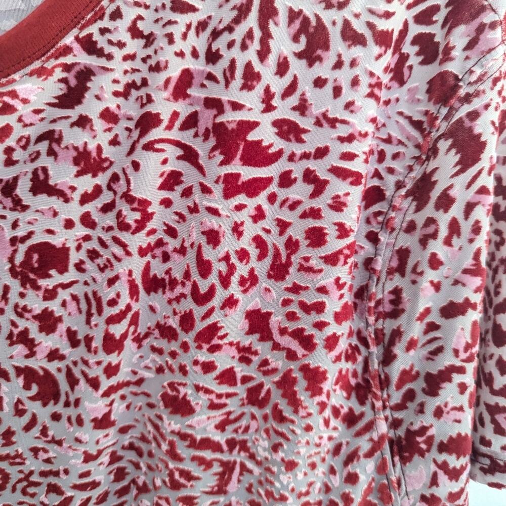 Women's Free People Velvet Burnout Teddy Red Cranberry Blouse Small Oversized - Picture 7 of 8